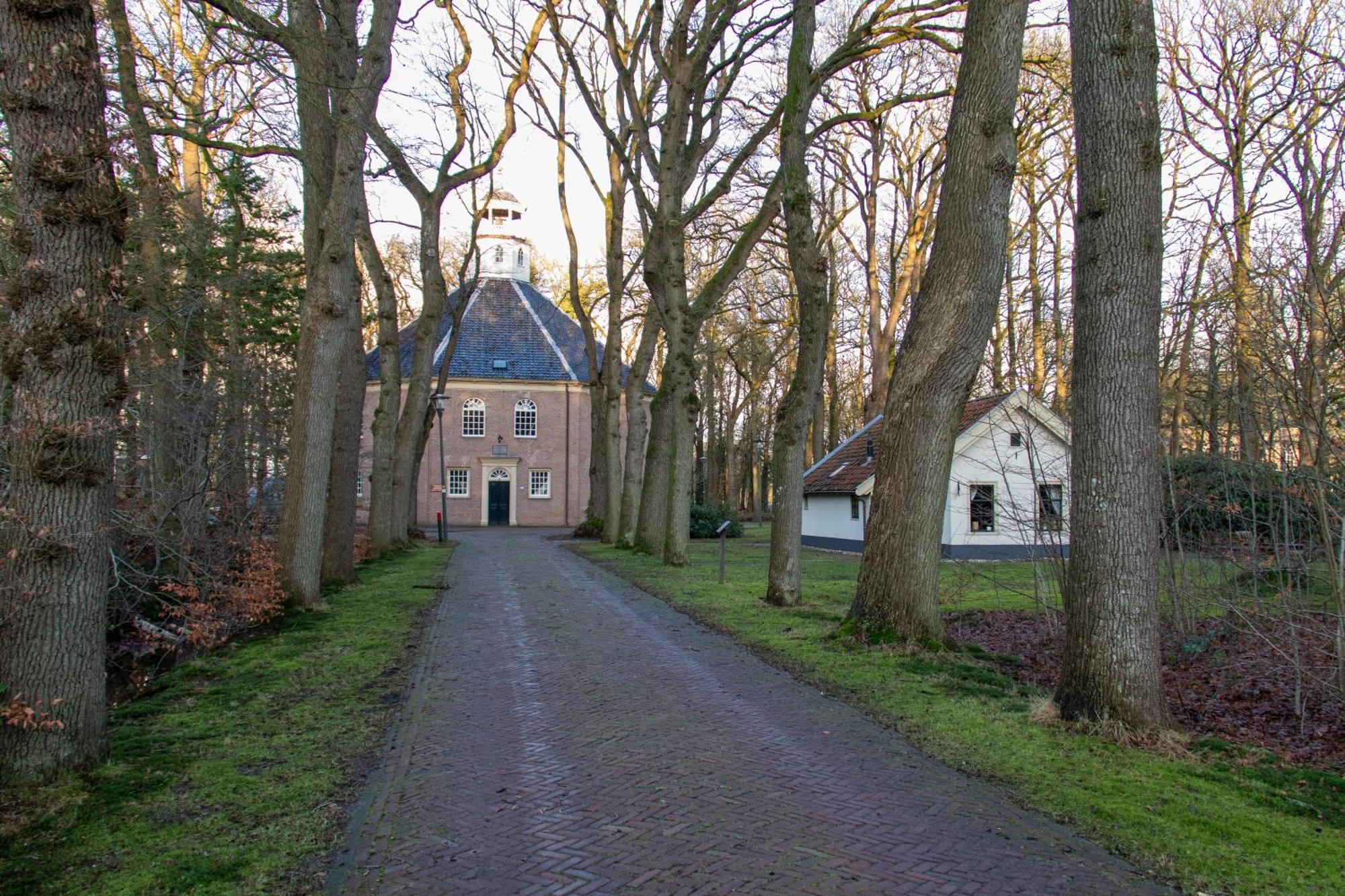 Отель De Consistorie Veenhuizen Экстерьер фото