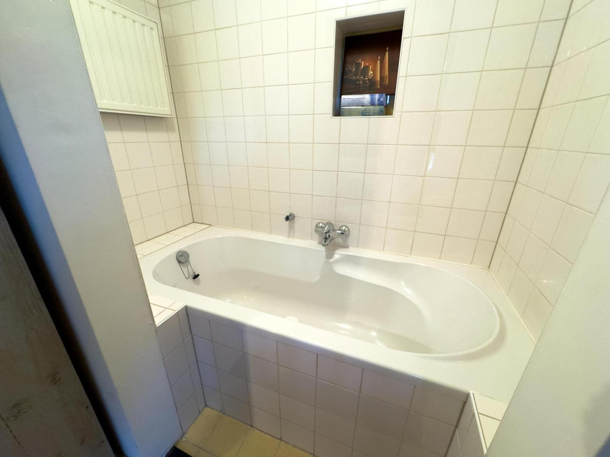 Отель De Consistorie Veenhuizen Экстерьер фото